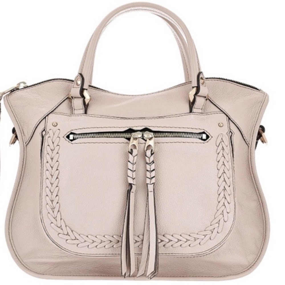 Gorgeous tan purse!